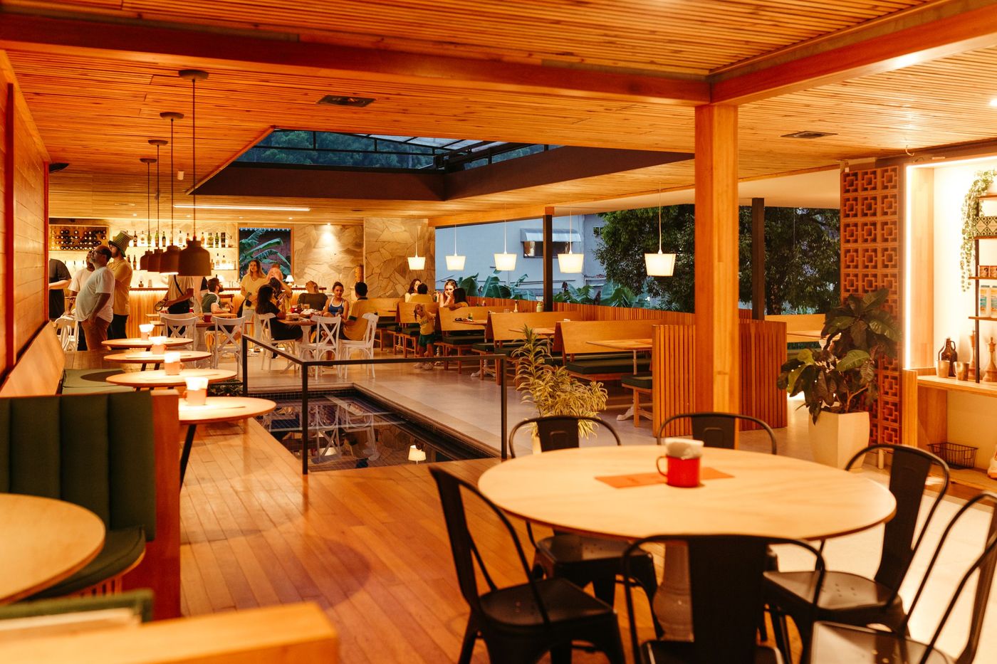 Restaurant dining room